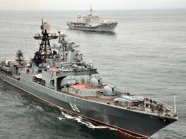 Rosyjski okręt Siewieromorsk przypłynął do bazy w Sewastopolu na Krymie - GospodarkaMorska.pl
