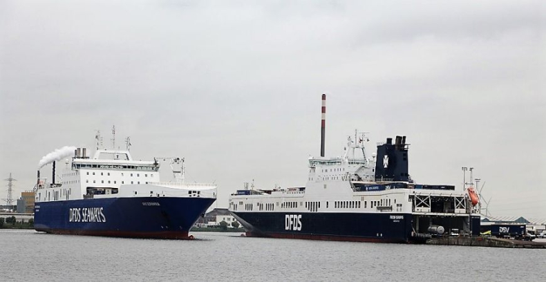 Brytyjski rząd zawarł umowy z operatorami promowymi. Kontrakty m.in. dla DFDS i Brittany Ferries - GospodarkaMorska.pl