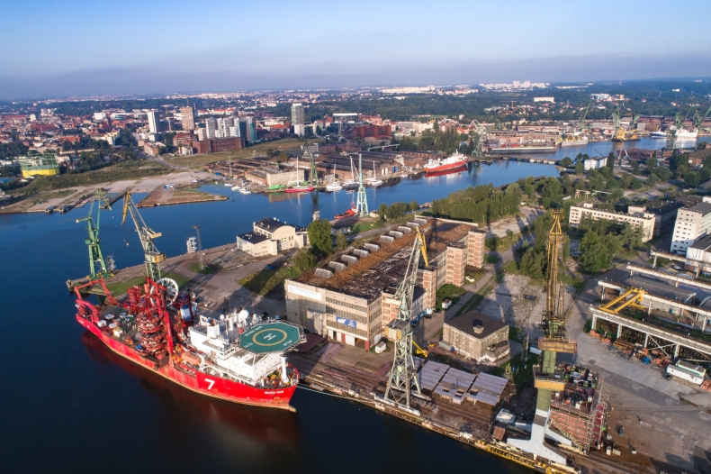 Tak zmienia się Wyspa Ostrów (foto) - GospodarkaMorska.pl