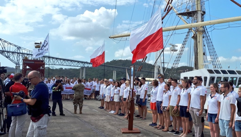 Ks. Parafiniuk o ŚDM: Wśród pielgrzymów z Polski panuje klimat radości i zachwytu - GospodarkaMorska.pl
