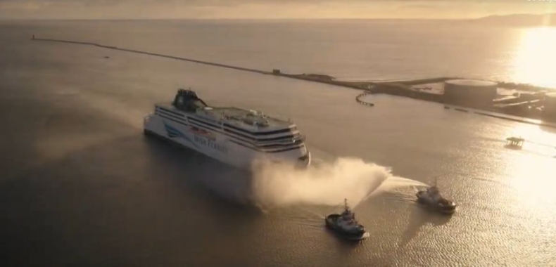 Nowy prom Irish Ferries już na trasie - GospodarkaMorska.pl