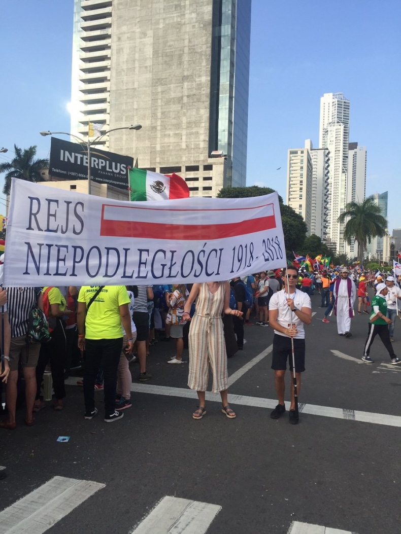 Panama: załoga Daru Młodzieży na mszy na zakończenie ŚDM, następne w Portugalii - GospodarkaMorska.pl