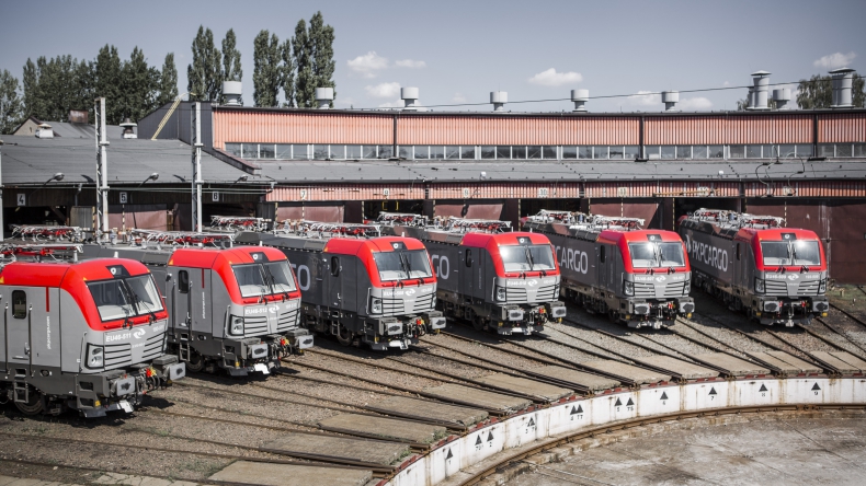 PKP Cargo kupiły pięć lokomotyw Vectron za blisko 112 mln zł - GospodarkaMorska.pl