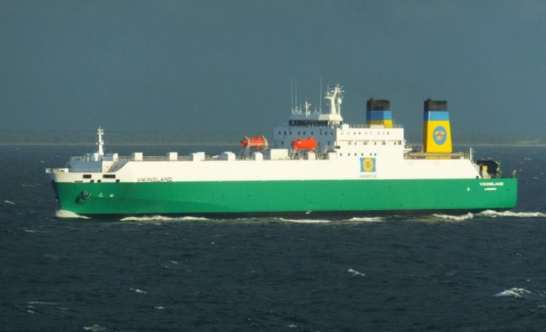 Znany z obsługi połączeń do Gdyni statek Vikingland został sprzedany - GospodarkaMorska.pl