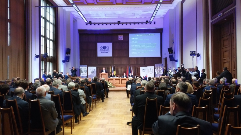 Karczewski: Będziemy dalej pracować na rzecz przemysłu stoczniowego i gospodarki morskiej. VII Konwent Morski (foto, wideo) - GospodarkaMorska.pl