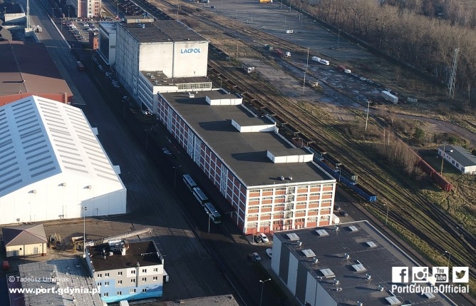 Port Gdynia łączy tradycję z nowoczesnością - GospodarkaMorska.pl