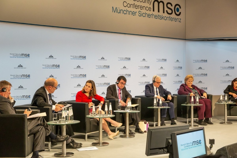 Niemcy/Czaputowicz: Państwa UE powinny wzmocnić zdolności obronne - GospodarkaMorska.pl