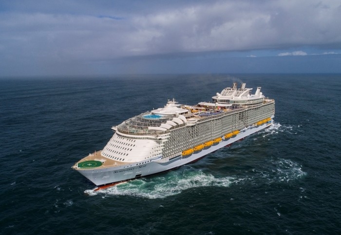 Royal Caribbean zamawia szósty wycieczkowiec klasy Oasis - GospodarkaMorska.pl