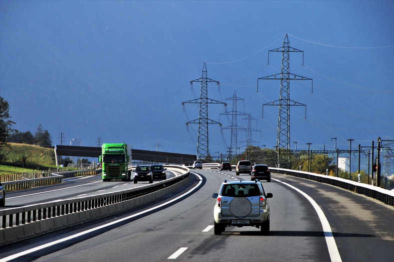 Posłowie PO apelują o jak najszybszą rozbudowę autostrady A4 - GospodarkaMorska.pl