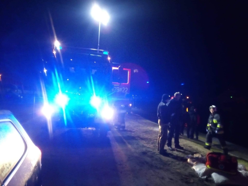 Tragiczny wypadek w Łebie. Nie żyje mężczyzna, który topił się w kanale portowym - GospodarkaMorska.pl