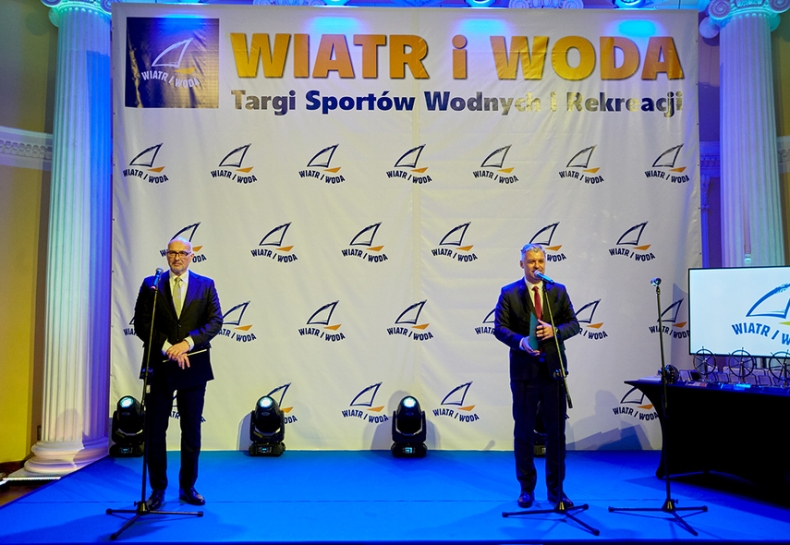 Złoty Dzwon Polskiego Związku Żeglarskiego dla firmy Garmin - GospodarkaMorska.pl