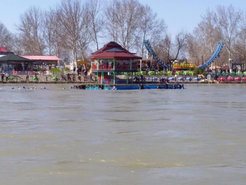 Irak: 94 ofiary śmiertelne zatonięcia promu na rzece Tygrys (wideo) - GospodarkaMorska.pl