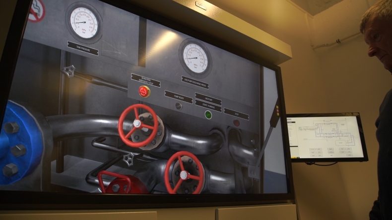 Bunkrowanie statków gazem LNG. Nowoczesny symulator w Szkole Morskiej w Gdyni (foto, wideo) - GospodarkaMorska.pl