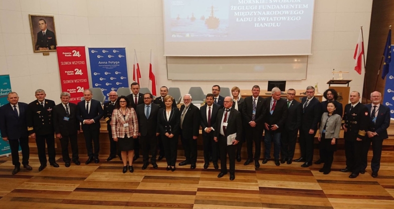 O bezpieczeństwie i gospodarce morskiej w AMW w Gdyni - GospodarkaMorska.pl