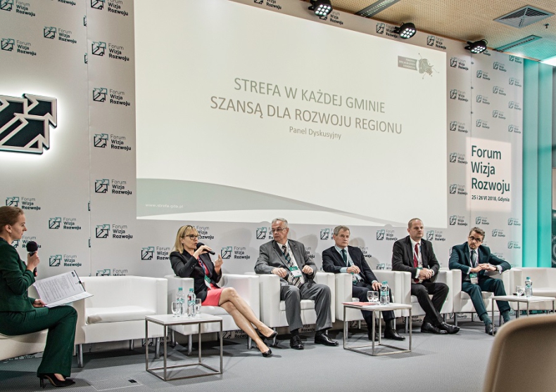 II Forum Wizja Rozwoju: Sto debat w kilkunastu blokach tematycznych (foto) - GospodarkaMorska.pl