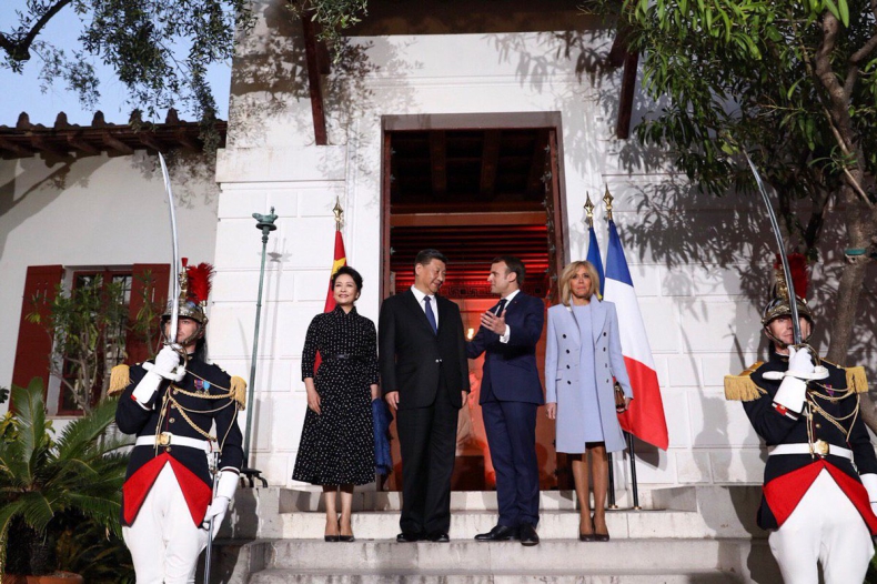 Francja/Komentatorzy: Cienie na państwowej wizycie chińskiego prezydenta - GospodarkaMorska.pl