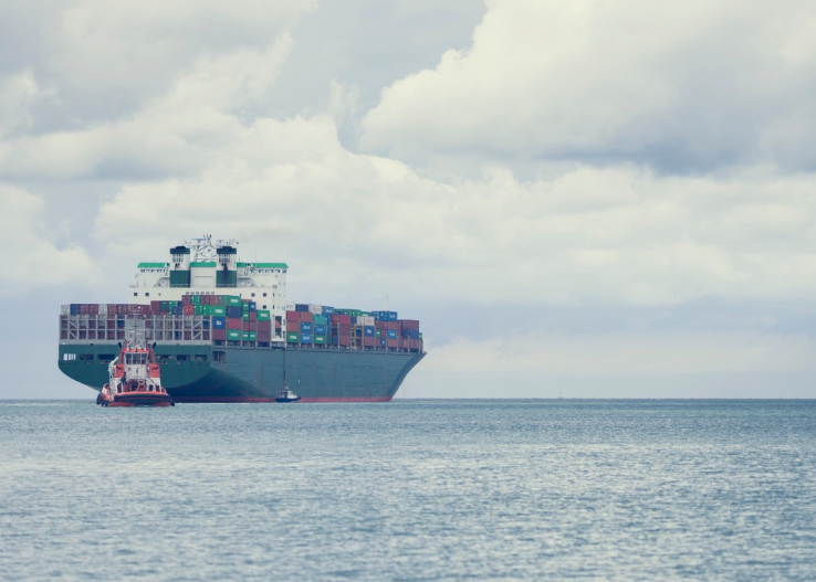 Wielu armatorów kontenerowych może czekać bankructwo, jeśli nie będą przygotowani na rosnące ceny paliw - GospodarkaMorska.pl