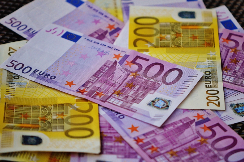 DZIEŃ NA FX/FI: Eurozłoty może wrócić do 4,30; rentowności nie powinny rosnąć - GospodarkaMorska.pl