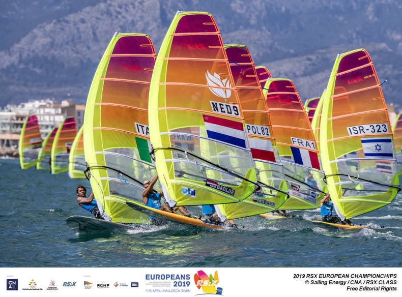 Dwoje Polaków w pierwszej dziesiątce po dwóch dniach mistrzostw Europy w klasie RS:X - GospodarkaMorska.pl