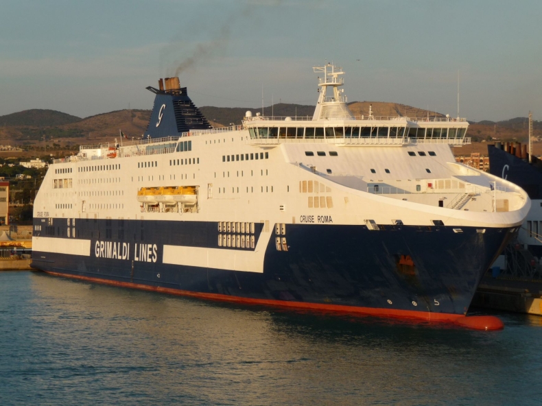 Dłuższy o 30 metrów prom Cruise Roma wrócił na trasę - GospodarkaMorska.pl