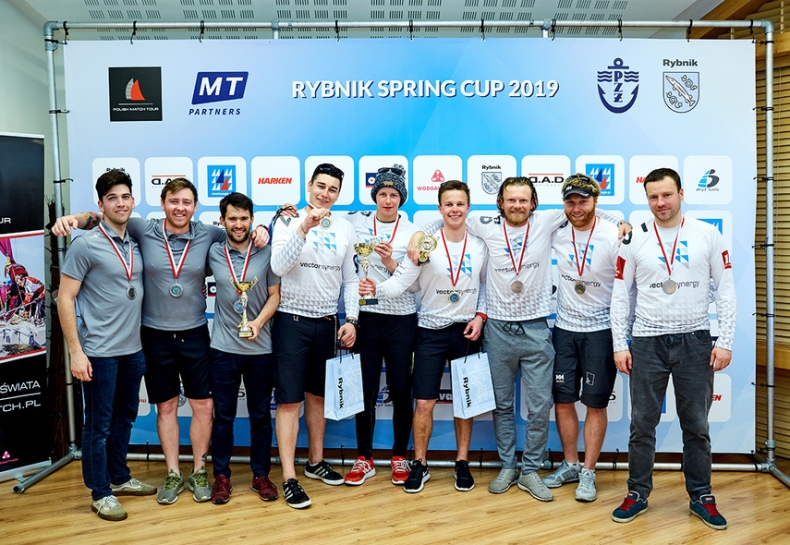 Białoczerwoni górą podczas meczowych regat PMT Spring Cup w Rybniku - GospodarkaMorska.pl