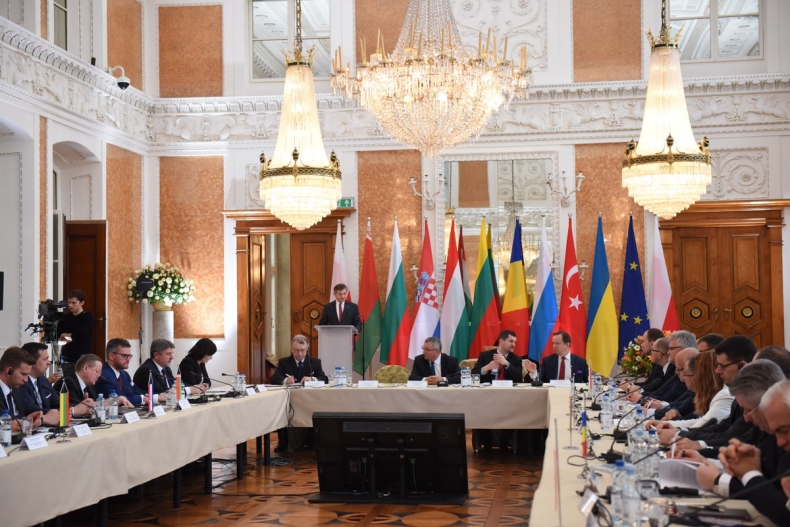 Adamczyk: Via Carpatia to kluczowy korytarz wiodący z południa na północ Europy - GospodarkaMorska.pl