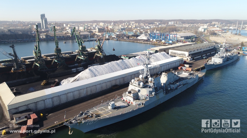 Sześć okrętów NATO zawinęło do Gdyni. Cztery można zwiedzać (foto) - GospodarkaMorska.pl