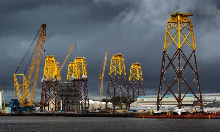 ST3 Offshore bez kontraktu przy budowie wielkiej farmy wiatrowej Moray East - GospodarkaMorska.pl