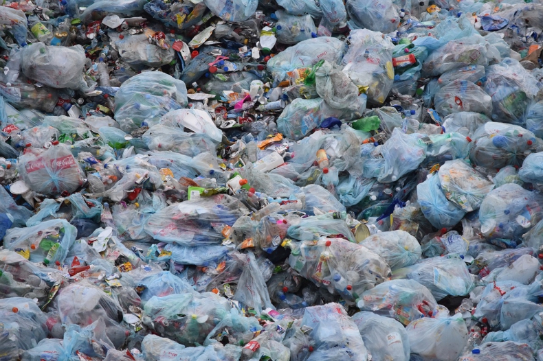 USA: Nowy Jork zakaże używania toreb plastikowych - GospodarkaMorska.pl