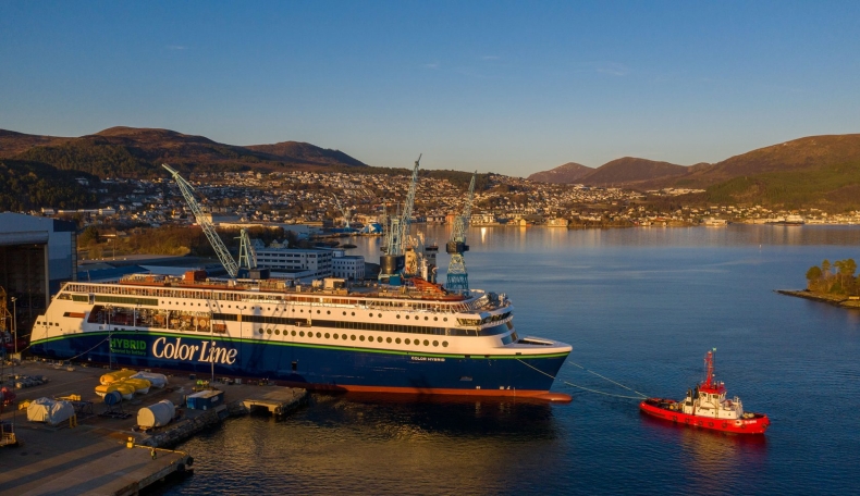 Największy na świecie hybrydowy prom prawie gotowy. Dostawa latem tego roku (foto) - GospodarkaMorska.pl