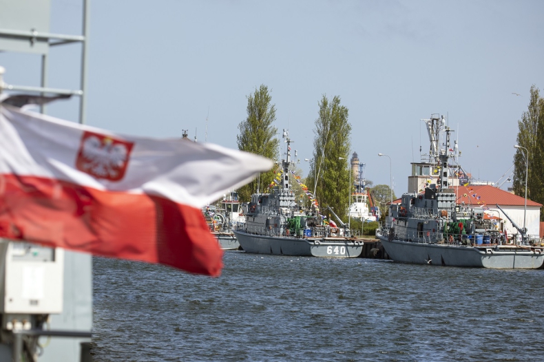 54 lata 8. Flotylli Obrony Wybrzeża - GospodarkaMorska.pl