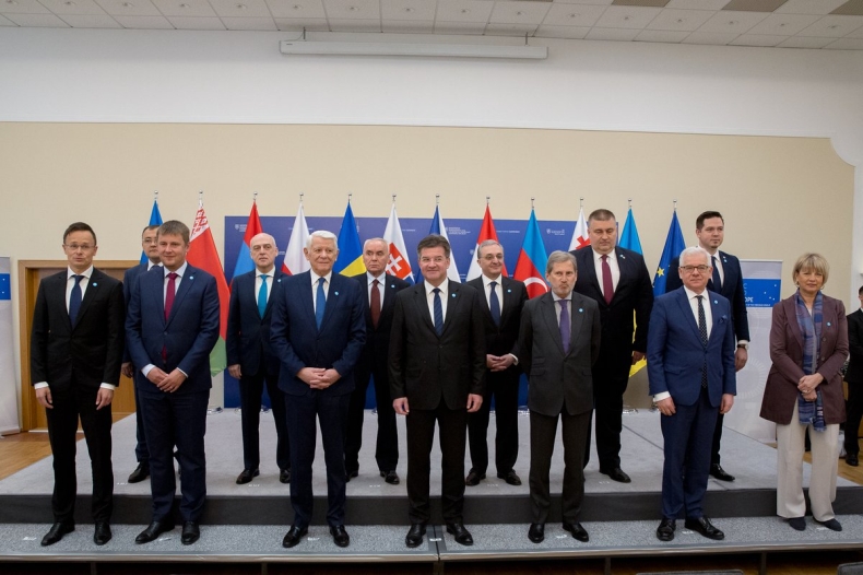 Szefowie MSZ państw V4 za dalszą współpracą w ramach Partnerstwa Wschodniego - GospodarkaMorska.pl
