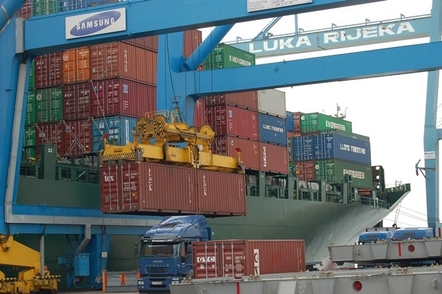 Polak nie kieruje już portem Luka Rijeka - GospodarkaMorska.pl