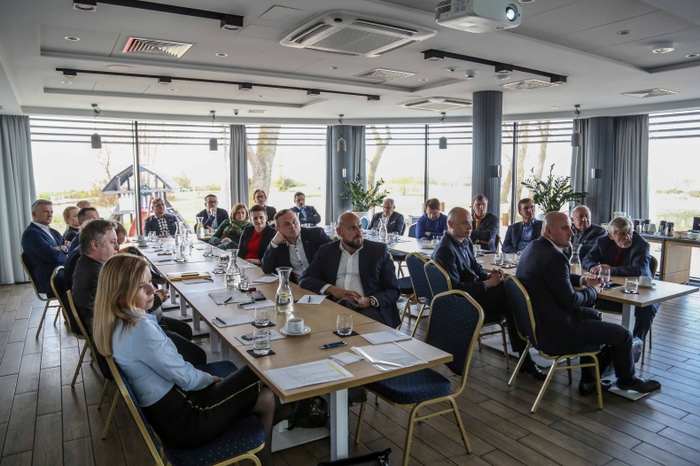 Inauguracyjne spotkanie Polskiego Forum Technologii Morskich (foto, wideo) - GospodarkaMorska.pl