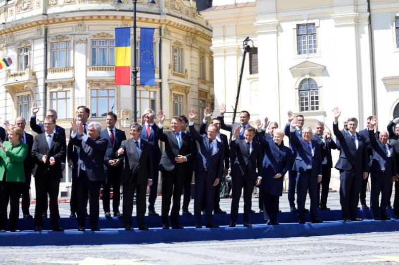 Przywódcy unijni przyjęli w Sybinie deklarację ws. przyszłości UE - GospodarkaMorska.pl