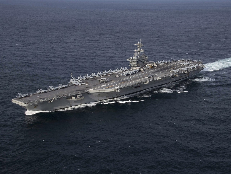 Irański ajatollah: Flota USA może być zniszczona jednym pociskiem - GospodarkaMorska.pl