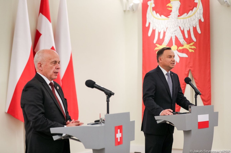 Prezydent: Inwestycje realizowane w ramach Trójmorza są ważne dla rozwoju biznesowego w Polsce - GospodarkaMorska.pl