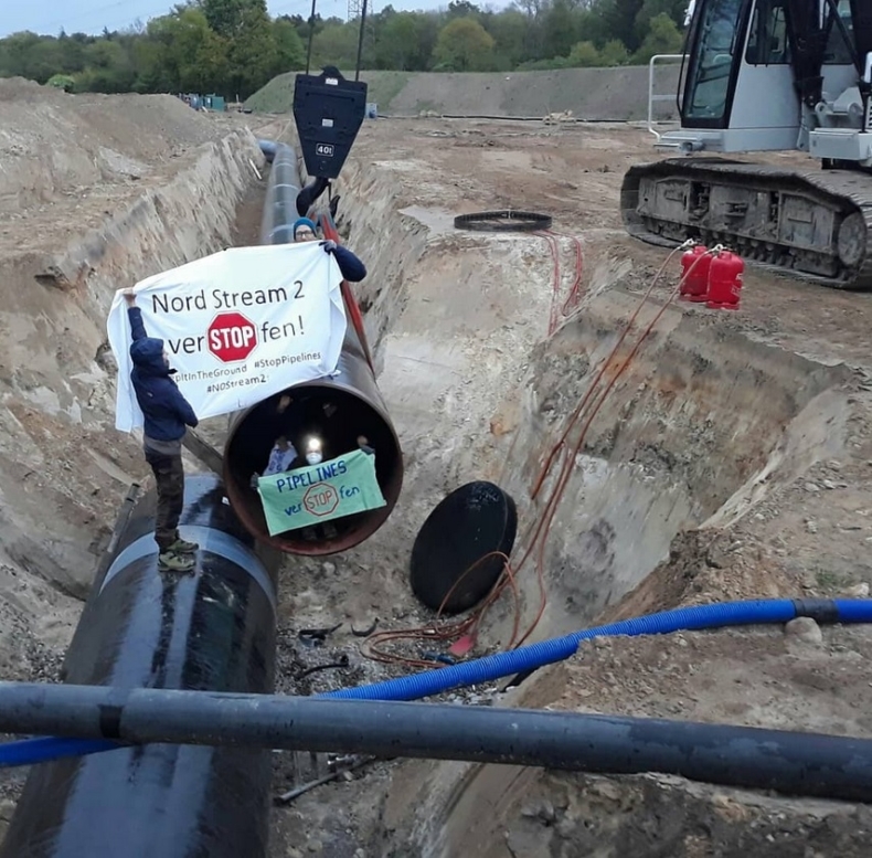 Protest przeciwko Nord Stream 2 - ekolodzy okupują budowę - GospodarkaMorska.pl