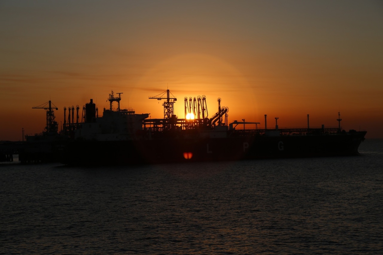 Arabia Saudyjska: Władze oskarżają Iran o atak na przepompownie ropy - GospodarkaMorska.pl