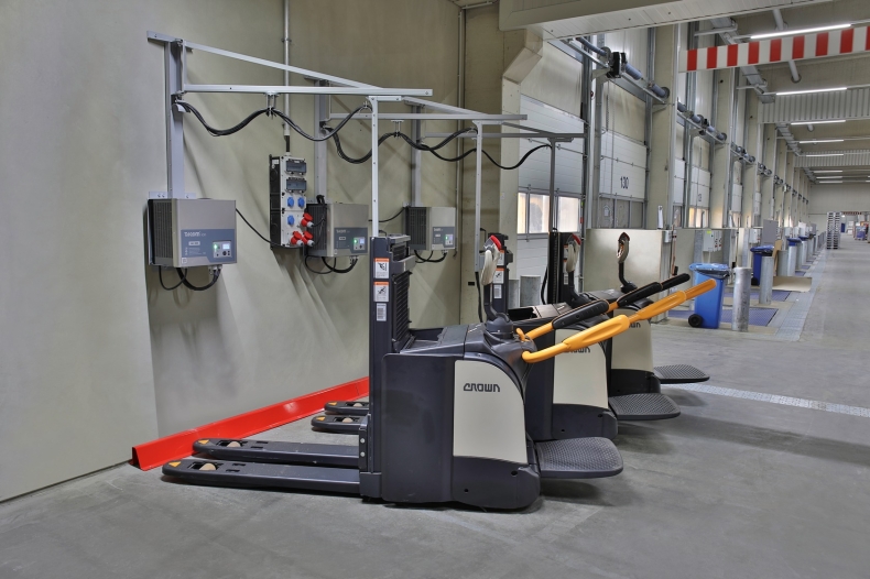 Dachser przechodzi na technologię litowo-jonową i redukuje CO2 - GospodarkaMorska.pl