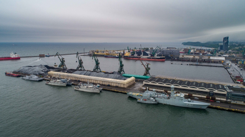 Okręty NATO w Porcie Gdynia (foto, wideo) - GospodarkaMorska.pl