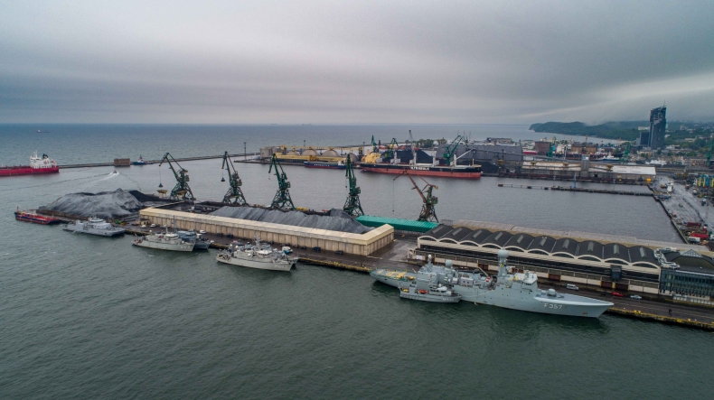 Okręty NATO w Porcie Gdynia (foto, wideo) - GospodarkaMorska.pl