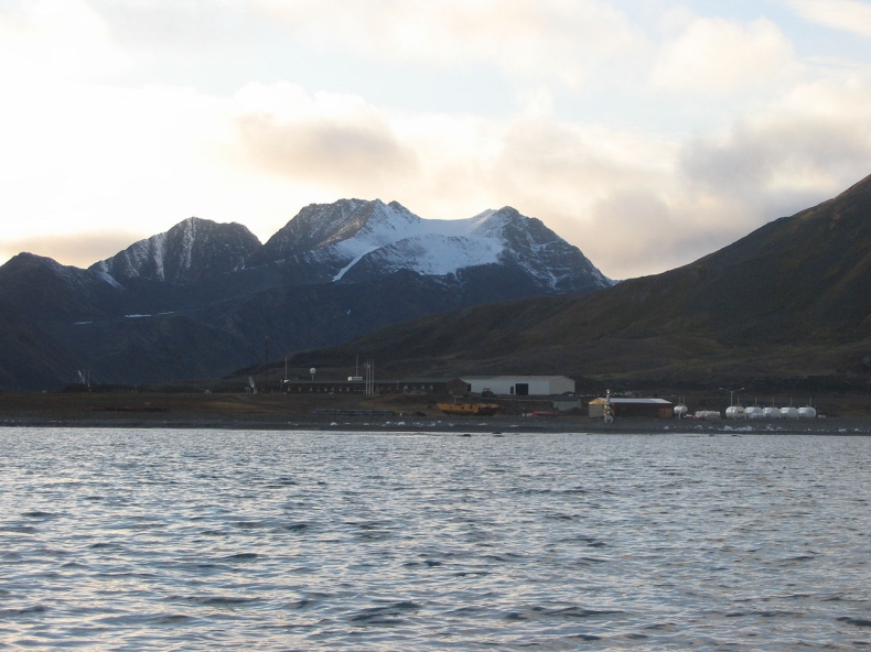 Norwegia: Odnaleziono ciała zaginionych pracowników Polskiej Stacji Polarnej - GospodarkaMorska.pl