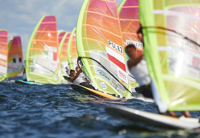 Igrzyska Olimpijskie Paryż 2024: klasa Laser Standard i Laser Radial zatwierdzona, niepewny los klasy RS:X - GospodarkaMorska.pl