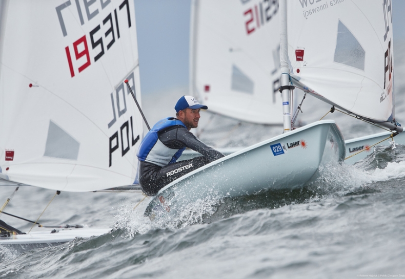Aleksander Arian wiceliderem mistrzostw Europy w klasie Laser Radial - GospodarkaMorska.pl