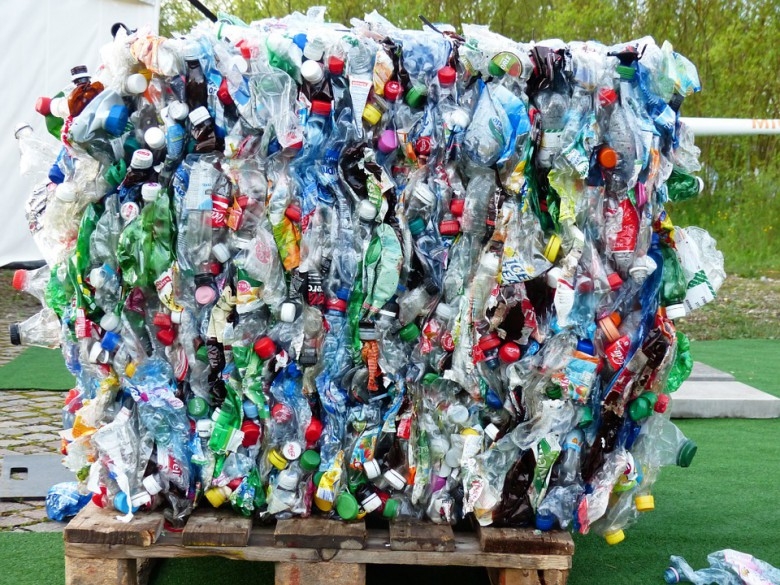 UE stawia kropkę na i ws. plastikowych jednorazówek - GospodarkaMorska.pl