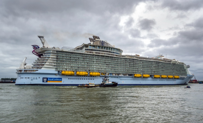 Gazprom Neft dostarczy niskosiarkowe paliwo dla Royal Caribbean i Saga Cruises - GospodarkaMorska.pl