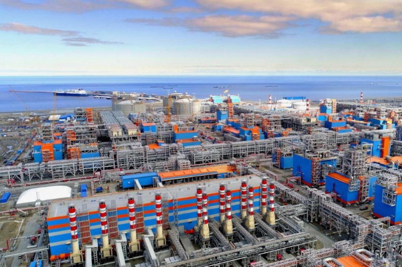 Rosyjski Novatek zbuduje terminal regazyfikacyjny LNG w Wietnamie - GospodarkaMorska.pl