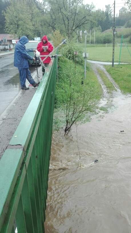 Premier: stan alarmowy Wisły przekroczony o ponad 35 cm w Sandomierzu i o ponad 75 cm w Zawichoście - GospodarkaMorska.pl