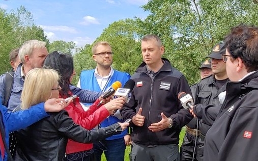 Wicewojewoda mazowiecki: Nie ma zagrożenia dla mieszkańców w związku z wezbraniem Wisły - GospodarkaMorska.pl